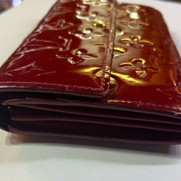 LV Red Vernis Long Wallet Louis Vuitton Amarante Monogram Vernis Sarah Red - Picture 2 of 16